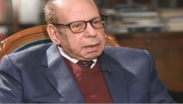 صلاح فضل: لابد من قصر دور المؤسسات الدينية على الجانب التعليمي والأخلاقي