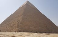 وفاة شاب بعد قفزه من أعلى هرم خفرع
