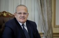 الخشت: صرف مكافآت للأطقم الطبية والتمريض والعاملين بجامعة القاهرة