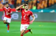 أحمد الشيخ يتحدى توقف النشاط بالتدريبات المنزلية