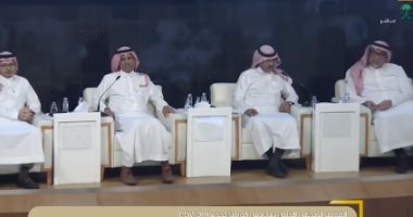 الخارجية السعودية تعلن عدم توقف تأشيرات العمل بالمملكة