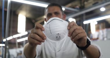صيادلة القاهرة تطالب بتوزيع الكمامات والمطهرات على الصيدليات فقط لمنع التلاعب