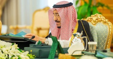 الملك سلمان يأمر بتقديم علاج فيروس كورونا  لجميع المواطنين والمقيمين ومخالفي الإقامة مجانًا