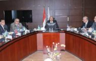 وزير النقل يطالب قيادات المترو بتطهير القطارات وتعقيمها يوميا ضد 