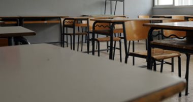 فرنسا تغلق كافة مؤسساتها التعليمية فى تونس