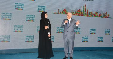 طارق شوقى: عودة دور مصر لريادة الأمة العربية لن يأتى إلا بالعلم
