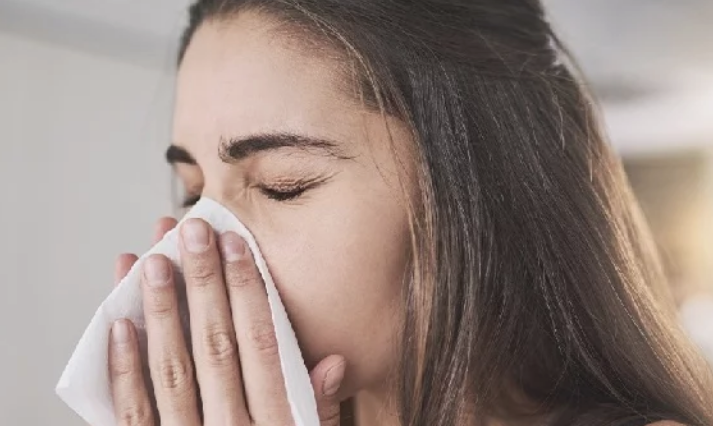 أعراض أولية تنذر بالإصابة بفيروس كورونا.. تعرف عليها