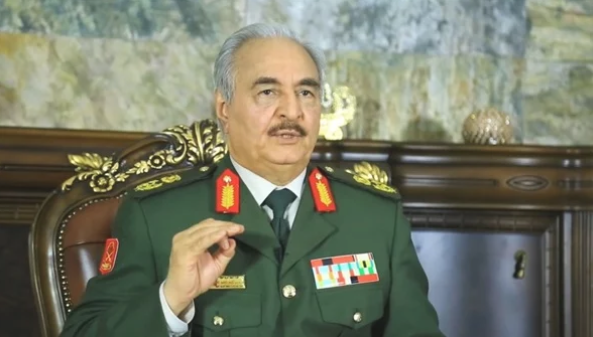 سر زيارة حفتر المفاجئة لفرنسا.. تفاصيل