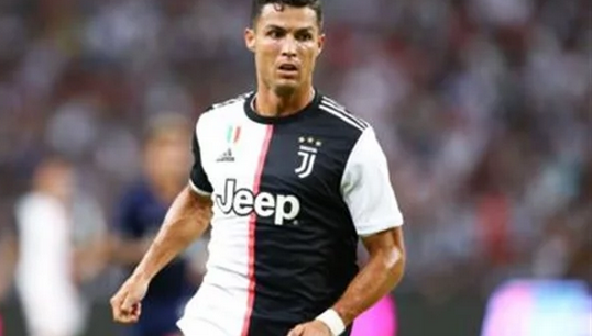 كريستيانو رونالدو يصاب بفيروس كورونا