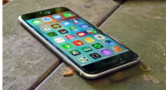 اشترى iphone 6s plus نسخة 64 جيجابايت بـ 2900 جنيه فقط