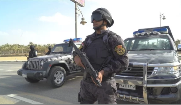 خليك فى البيت .. انتشار أمني كبير استعدادا لتطبيق قرار حظر التجوال
