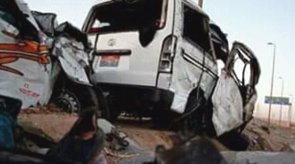 مصرع شخص وإصابة 15 آخرين بحادث تصادم بالأقصر