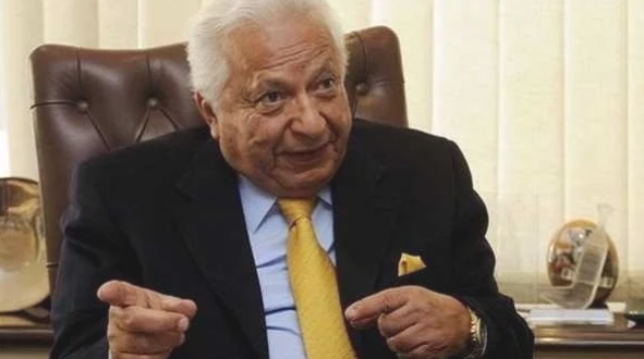 بيلبسوا أسود ويعيطوا.. خبير نفسي: النكد عادة عند المصريين القدماء