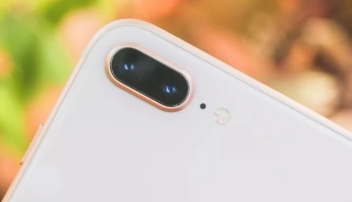 اشتري iphone 8 Plus بـ4750 جنيها فقط
