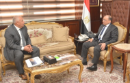 وزير التنمية المحلية يبحث مع محافظ الوادي الجديد مشروعات حياة كريمة وتداعيات موجة الطقس السيئ ومواجهة كورونا