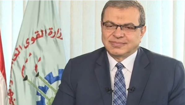 تقرير لوزير القوى العاملة: تمديد تأشيرات الزيارة للموجودين داخل السعودية