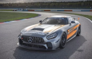 شاهد سيارة السباق الجديدة AMG GT4 من مرسيدس