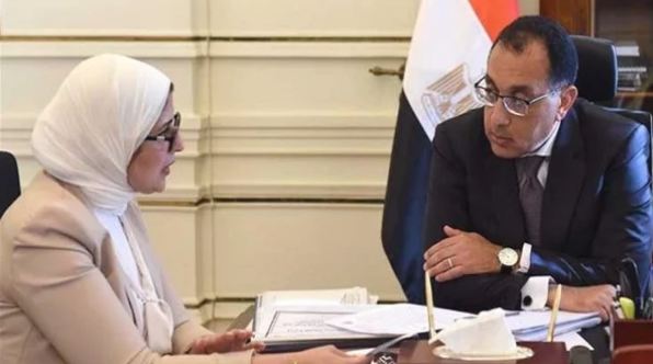 رئيس الوزراء يلتقي وزيرة الصحة لمتابعة الإجراءات الحكومية لمجابهة انتشار كورونا