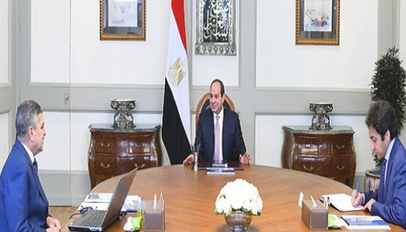 مضاعفة إيراداتها.. الرئيس السيسي: تطوير قدرات قناة السويس وتعظيم مواردها لصالح الاقتصاد الوطني