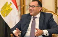 رئيس الوزراء: ندعم الأفكار التي يطرحها الكتاب والصحفيون