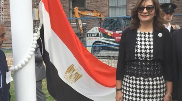وزيرة الهجرة تعلن إنهاء إجراءات المصريين العالقين بمطار الأردن