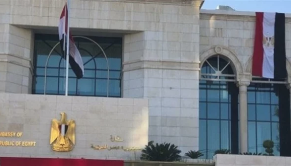 سفارة مصر بسلطنة عمان: اشتباه إصابة راكب قادما من مسقط بكورونا