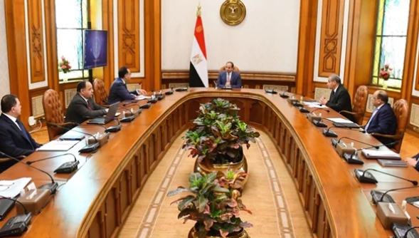 السيسى يوجه بتوفير السلع الأساسية بأسعار مناسبة فى المحافظات