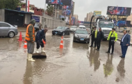 شرطة الشعب ...أبطال الوطن فى مساعدة المواطنين ومتابعة شفط مياه الأمطار ..فيديو وصور