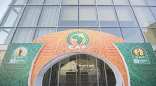 إعلان الطوارئ.. الكاف يرد على استقالة معاذ حجي