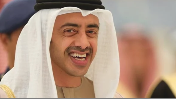 وزير الخارجية الإماراتي يصل القاهرة