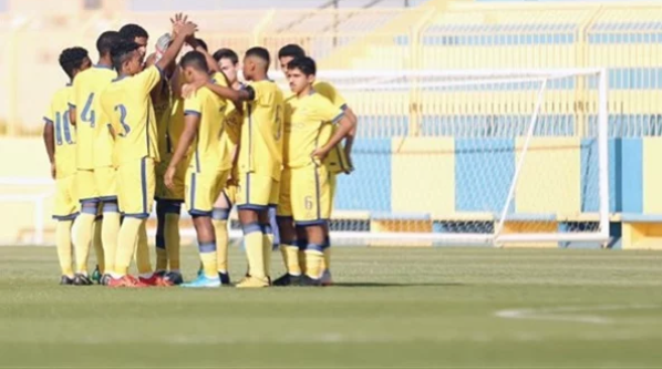 النصر يكتسح الهلال في الدوري السعودي