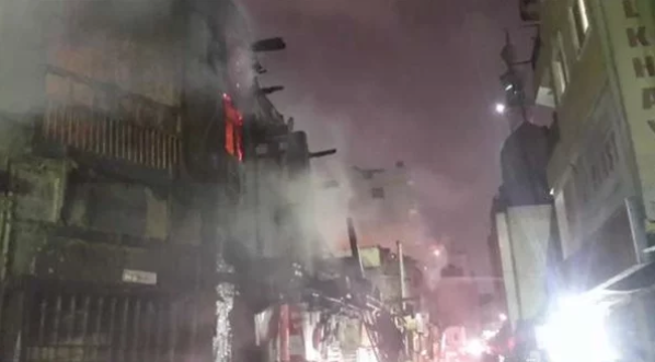 امتد لأحد الآثار .. محافظة القاهرة تكشف تفاصيل حريق الدرب الأحمر