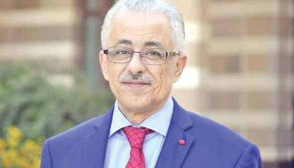 رغم تعليق الدراسة.. وزير التعليم يلزم الإداريين بالتواجد في المدارس لهذه الاسباب