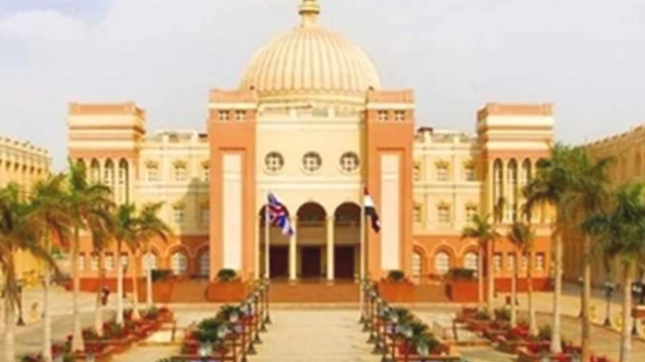 تحذير شديد من الجامعة البريطانية في مصر بسبب كورونا