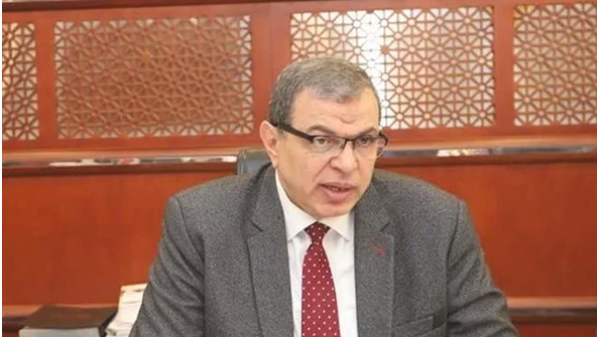 وزير القوى العاملة يعلن قرار هام للعمال في القطاع الخاص