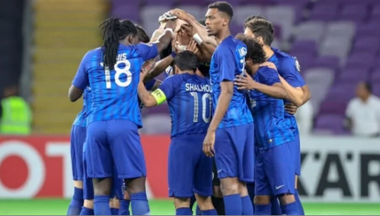 من داخل الحجر الصحي.. نجم الهلال السعودي يطمئن جماهيره
