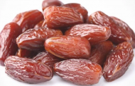 ماذا يحدث للجسم عند تناول 7 حبات تمر على الريق؟