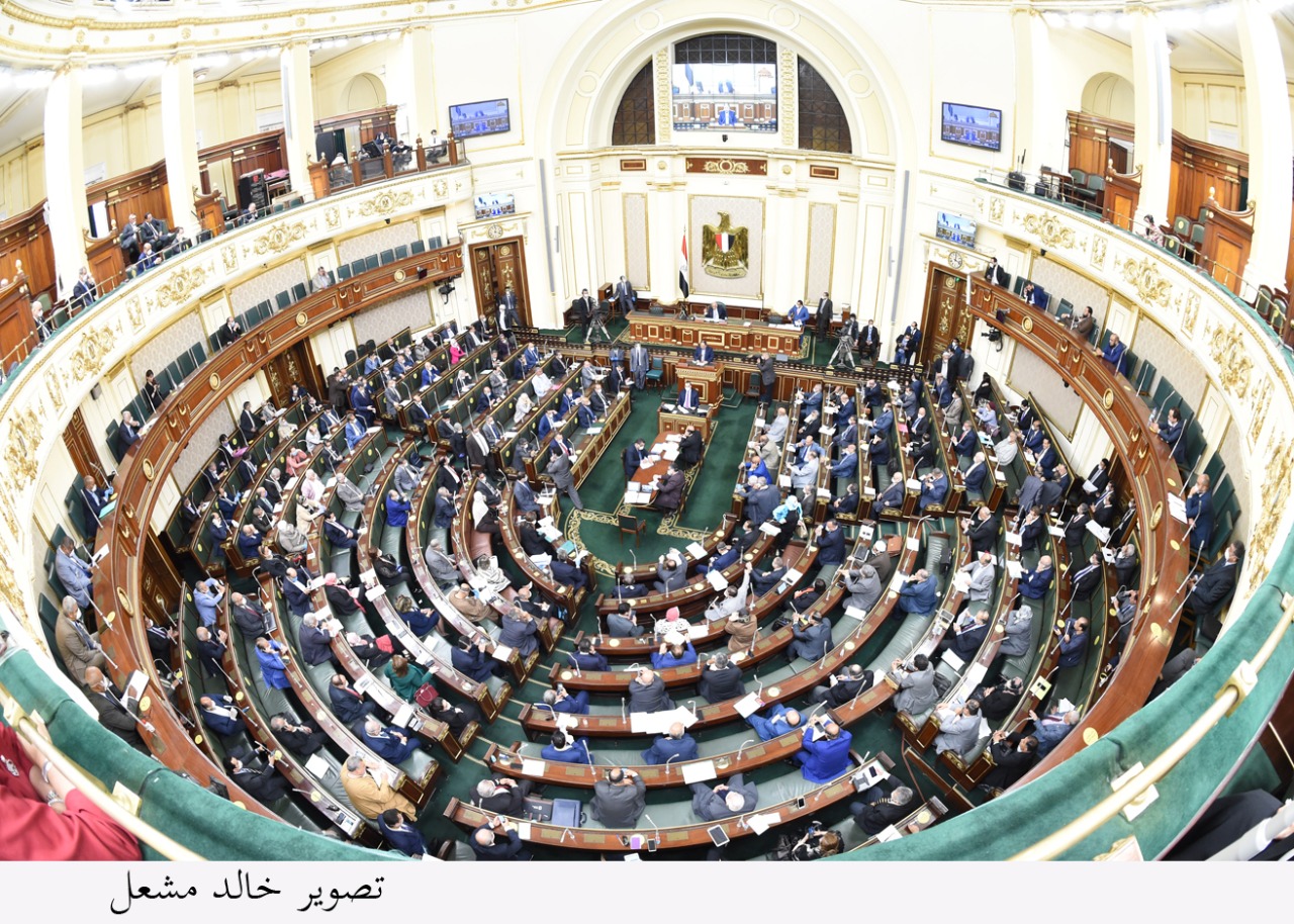 البرلمان يوافق على مشروع قانون زيادة علاوات وحوافز الموظفين ومنحة العاملين بالشركات