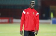 أليو بادجى يواجه أوقات الفراغ فى العزل المنزلى
