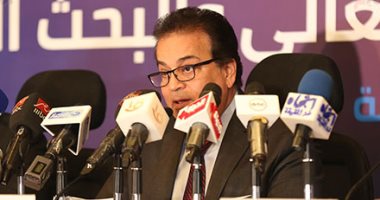 المستشفيات الجامعية تطمئن المصريين: نمتلك 2754 جهاز تنفس صناعى