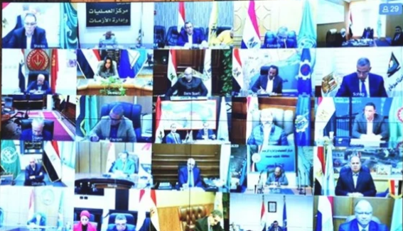 مدبولي للمحافظين : تطبيق الحظر بصرامة استمرار المصانع بكامل طاقتها وعدم إعاقة حركة الشحن
