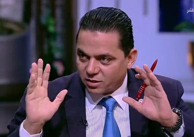 ايهاب غطاطي : إصابات كورونا تسير بشكل أفقي وقرارات الدولة حاسمة لحصر الفيروس وخصوصا في شم النسيم