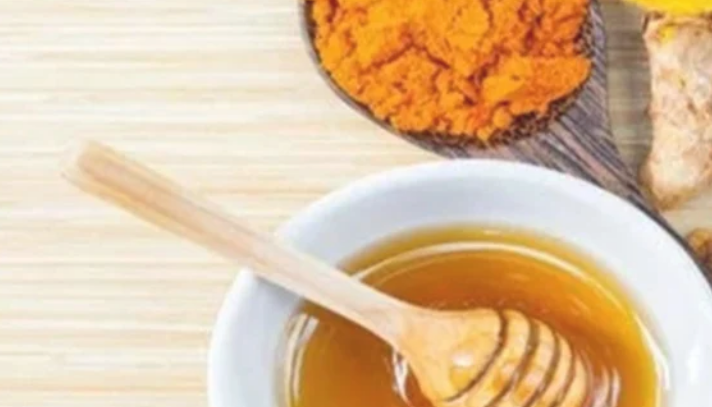 الخليط السحرى من العسل و الكركم لرفع المناعة وزيادة معدل الحرق