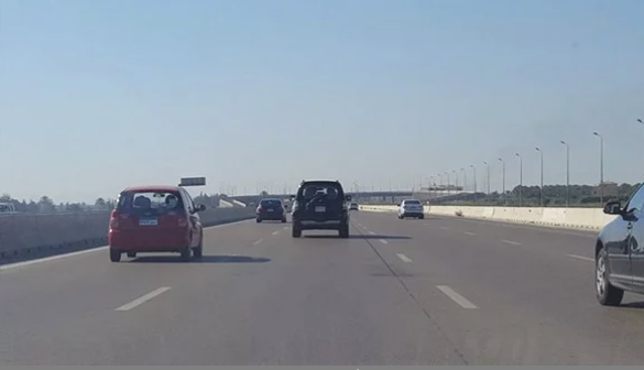 إرشادات القيادة على الطرق السريعة فى الطقس السيئ.. تعرف عليها