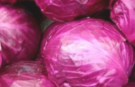 ماذا يحدث للجسم عند تناول الكرنب الأحمر؟