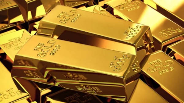 أسعار الذهب في مصر تنخفض من أعلى مستوى تاريخي.. والجرام يخسر 7 جنيهات