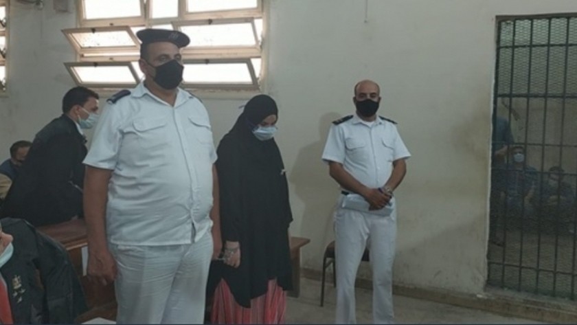 الإعدام شنقاً لربة منزل أرضعت طفلتها بمادة كاوية بالبحيرة