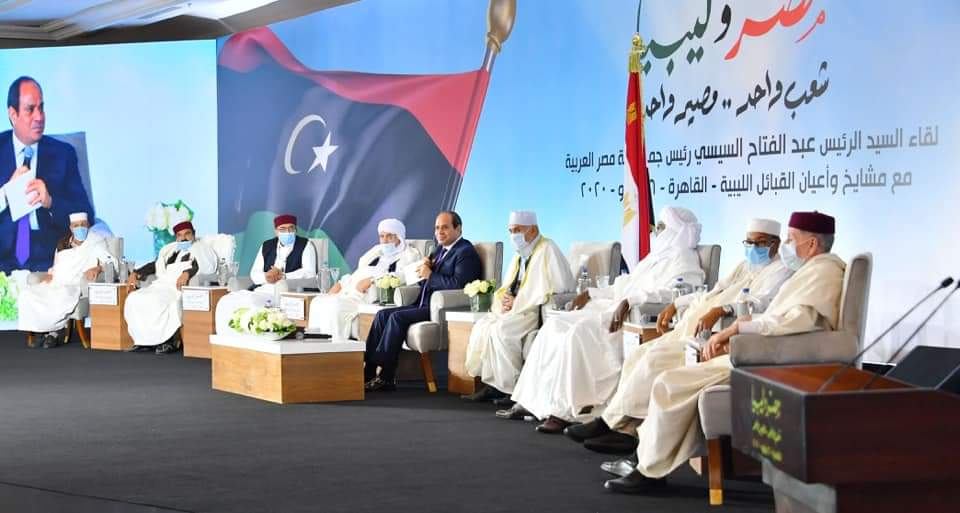 السيسي :  مصر لن تقف مكتوفة الأيدي في مواجهة أية تحركات تشكل تهديداً مباشراً  للأمن القومي