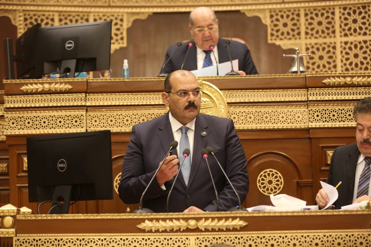 مجلس الشيوخ يوافق علي قانون العمل الجديد
