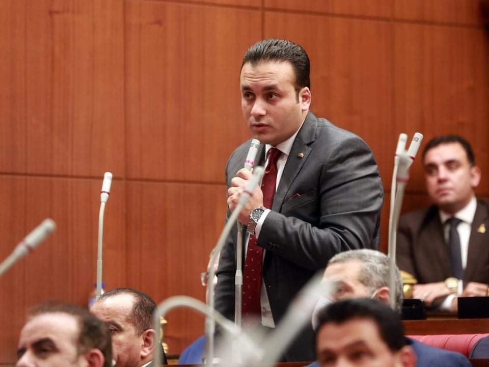 عمرو فهمي : مصانع الرمال السوداء تفتح الآفاق لاستثمارات جديدة تدعم الاقتصاد الوطني